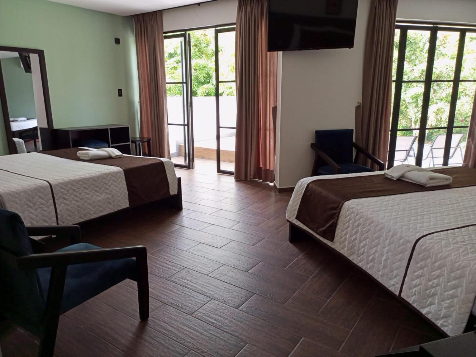 Terra Luna Lodge Tena Esterno foto